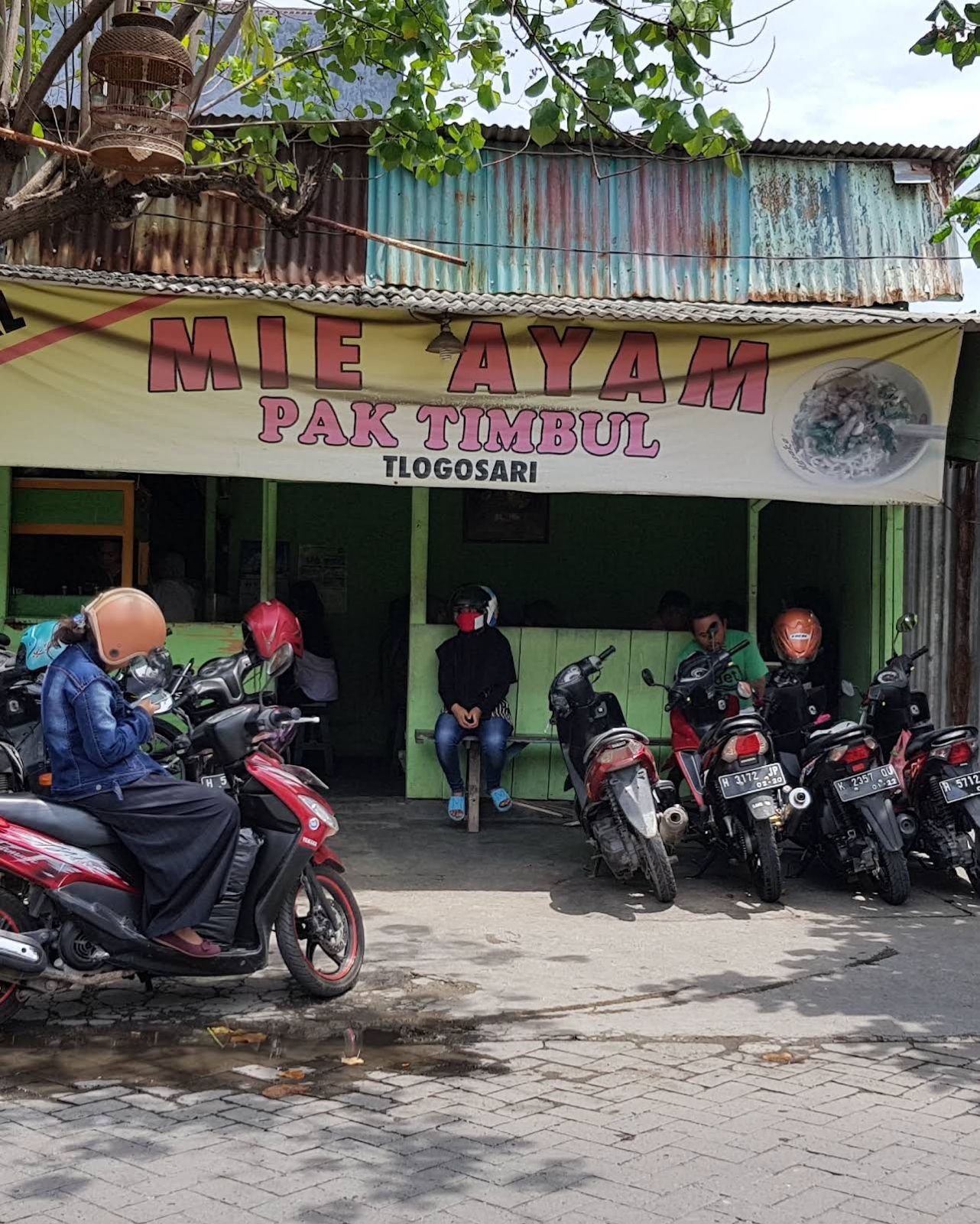 Mie Ayam Pak Timbul
